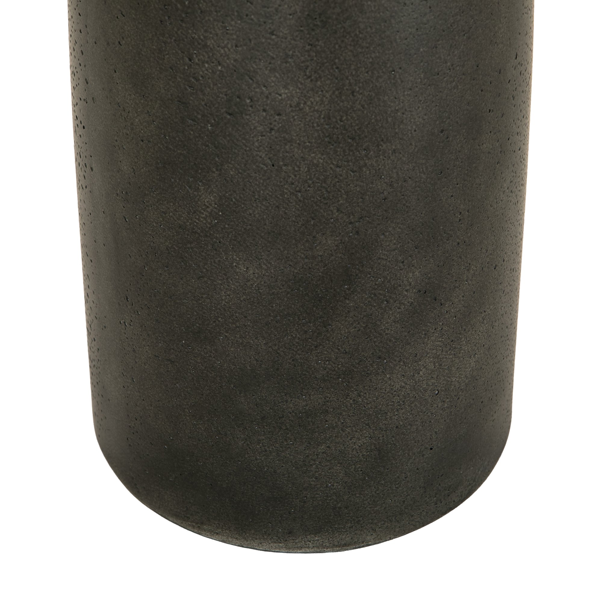 Mesa de Centro Gato en Fibrocemento Negro con Acabado Poroso, 50cm de diámetro - image 3