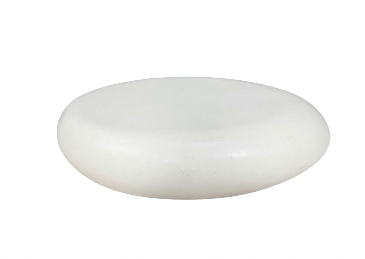 Mesa de Centro Ovo en Fibrocemento Blanco con Acabado Rugoso, 116cm de diámetro - image 5