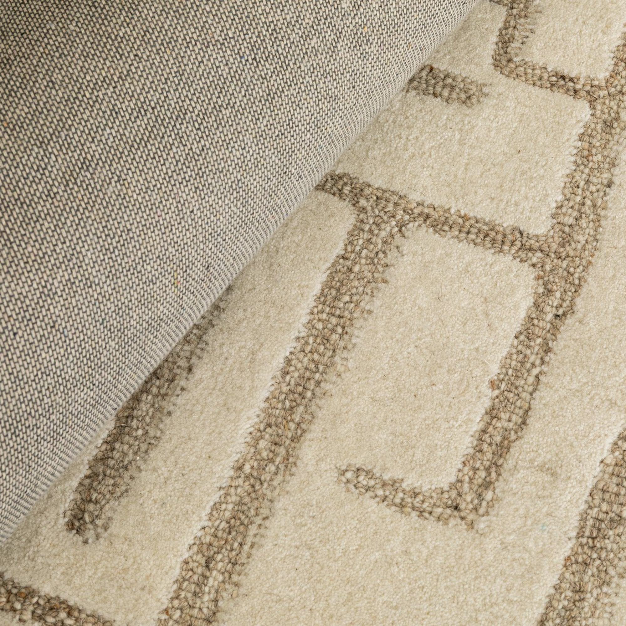 Almeira-4 Round Rug made with White Mustard Wool in 8 feet - image 5