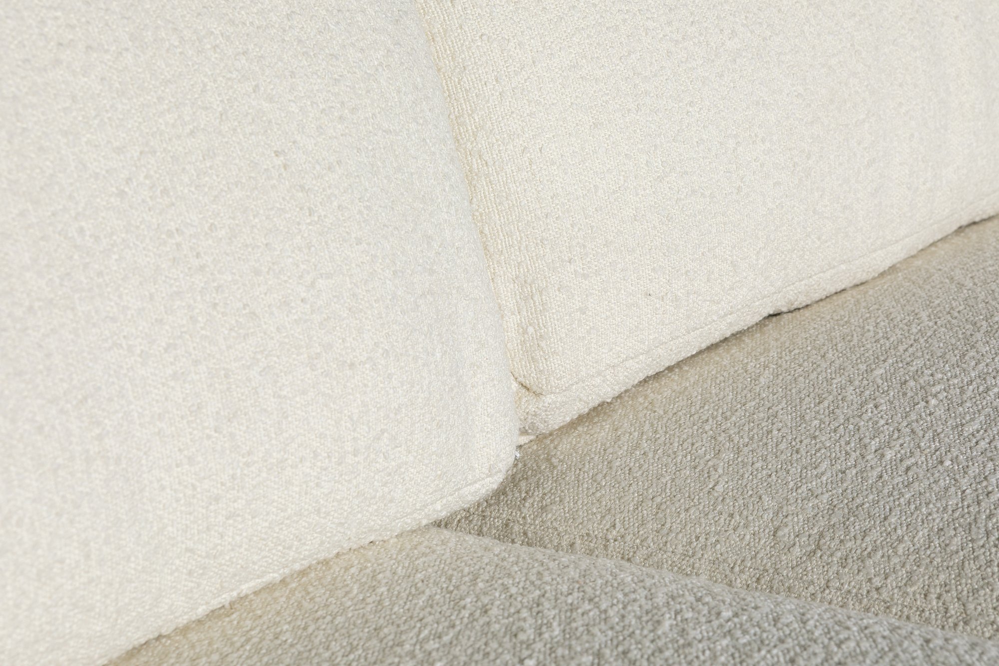Sofá Rufus de 3 Plazas con Estructura de Fresno Natural y Tela Boucle Cream - image 6